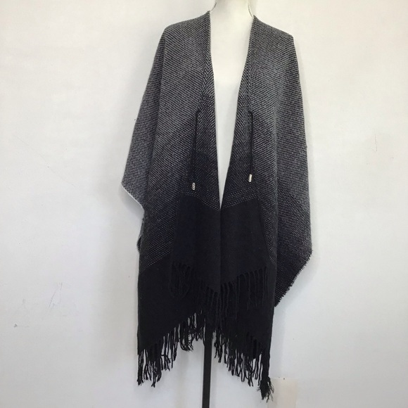 Marc New York Sweaters - Marc New York Women Black Grey Monochrome Houndstooth Butterfly Wings Fall Cape